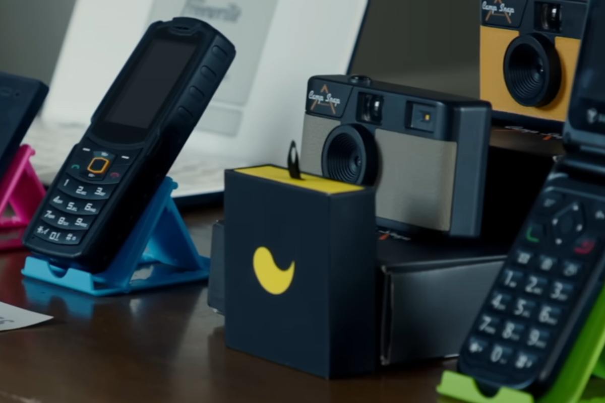 tutti acquistano i dumbphone