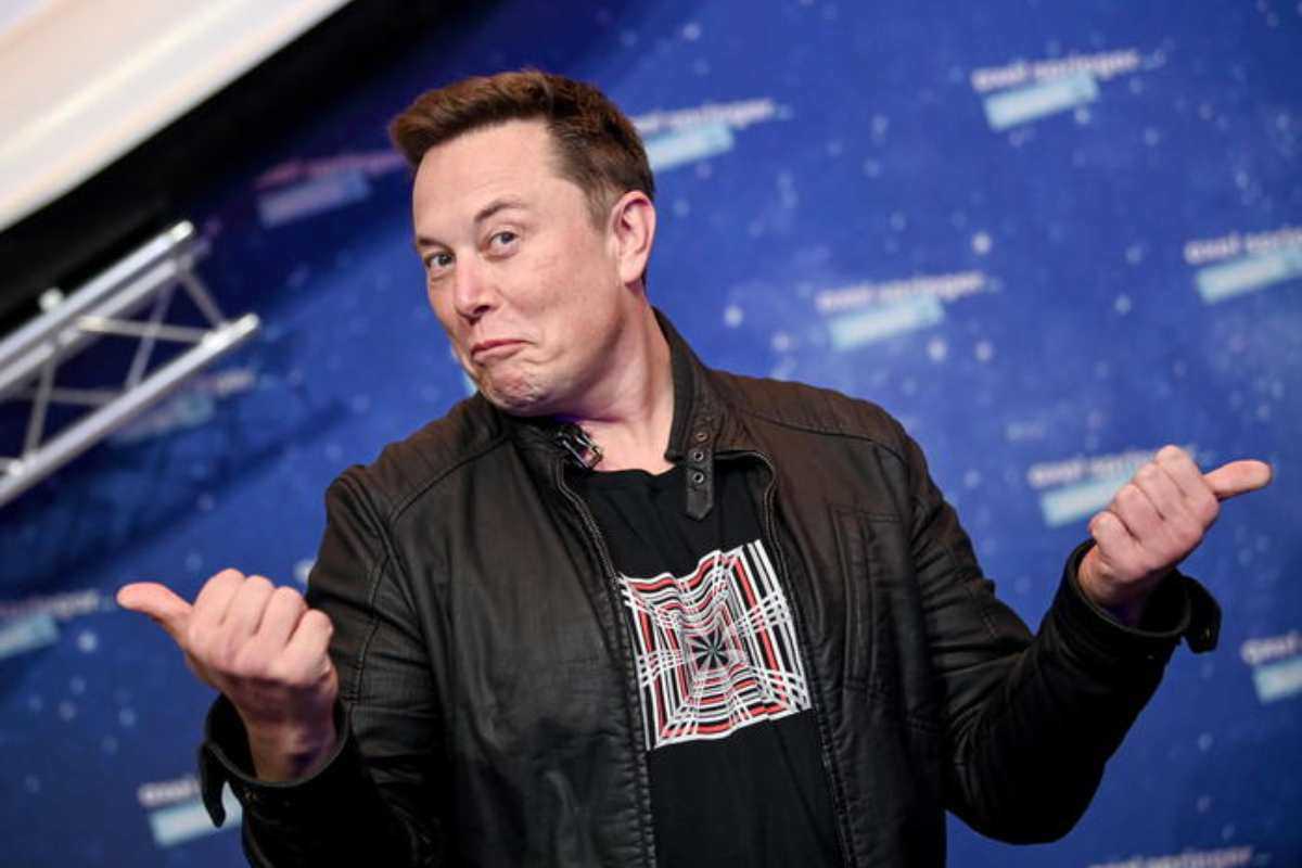 follia di Elon Musk