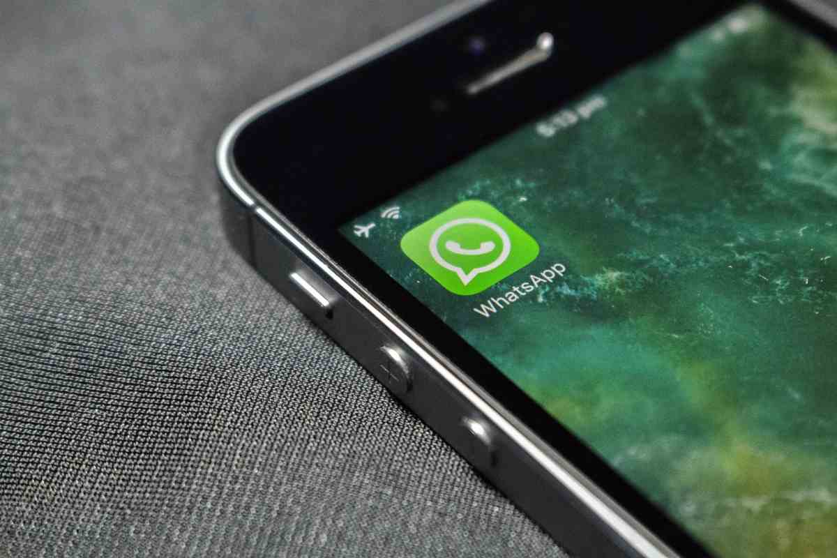 WhatsApp addio a questi dispositivi