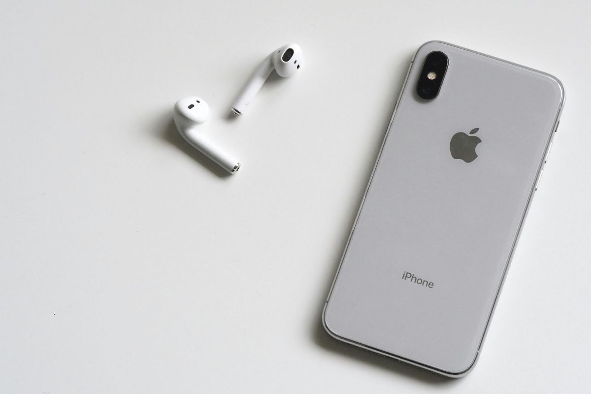 iPhone ventesimo anniversario regalo clienti