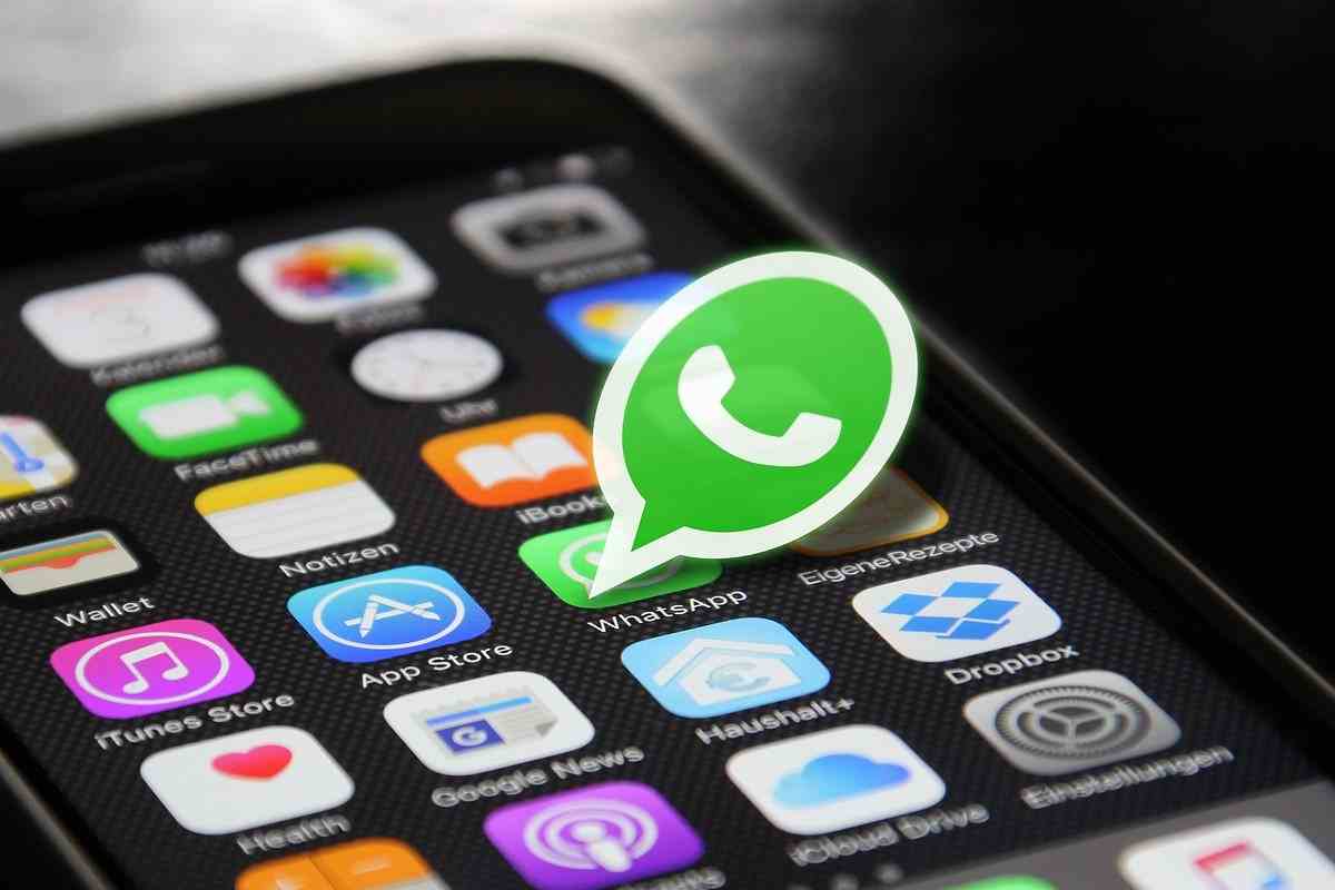WhatsApp mistero cerchio blu