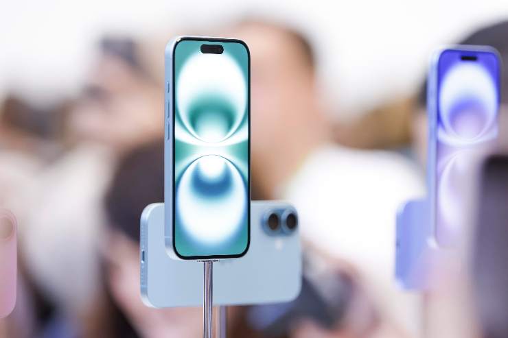 iPhone 16