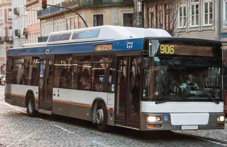 autobus in servizio