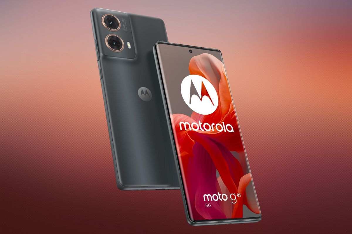 Motorola Moto g85 fronte e retro