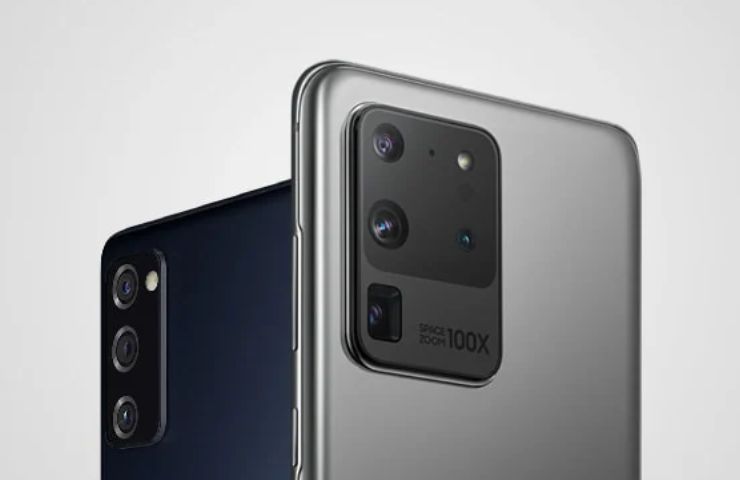 Samsung S20 visione da dietro parte superiore fotocamere
