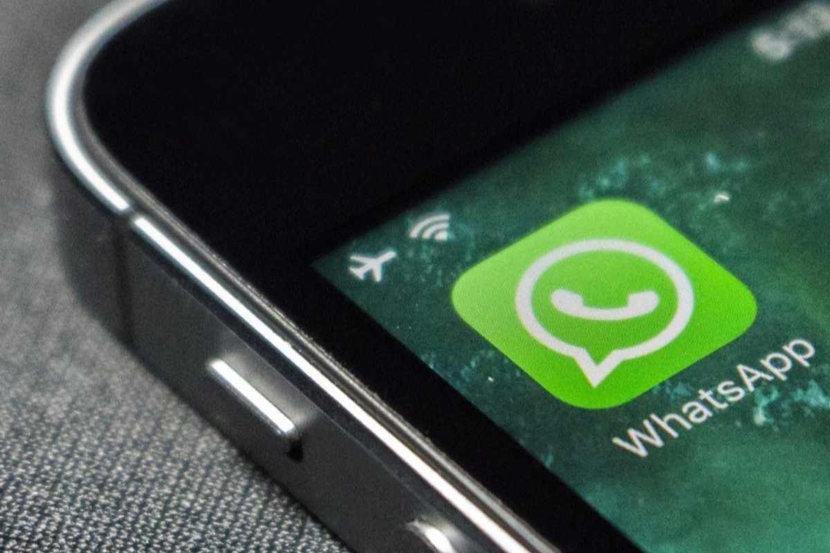 WhatsApp introduce funzione Stella 