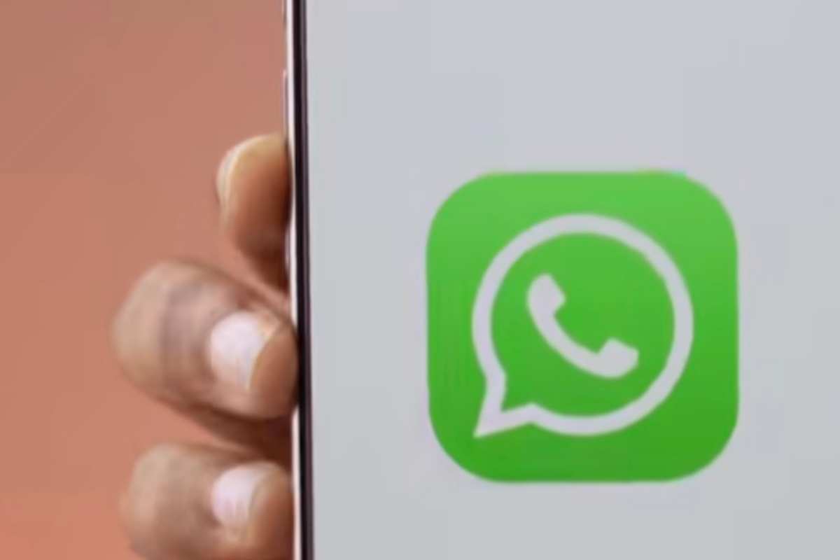WhatsApp introduce pubblicità cosa cambia