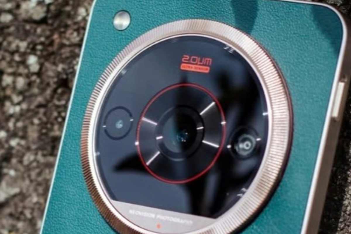Funzione fotocamera distruggere telefono