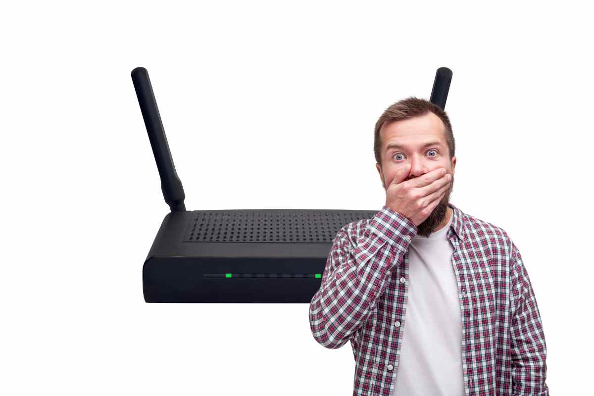 uomo sorpreso modem