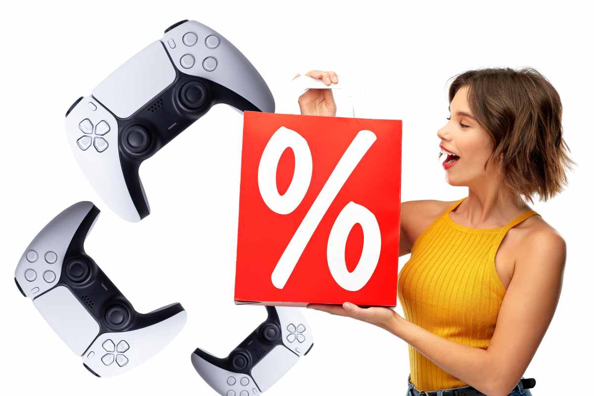 donna con busta con simbolo dello sconto e controller
