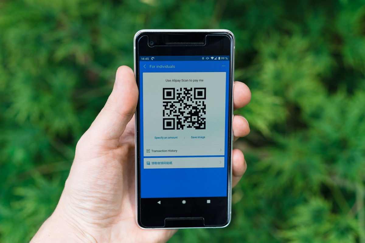 Pacchi a rischio, phishing anche in quel contesto