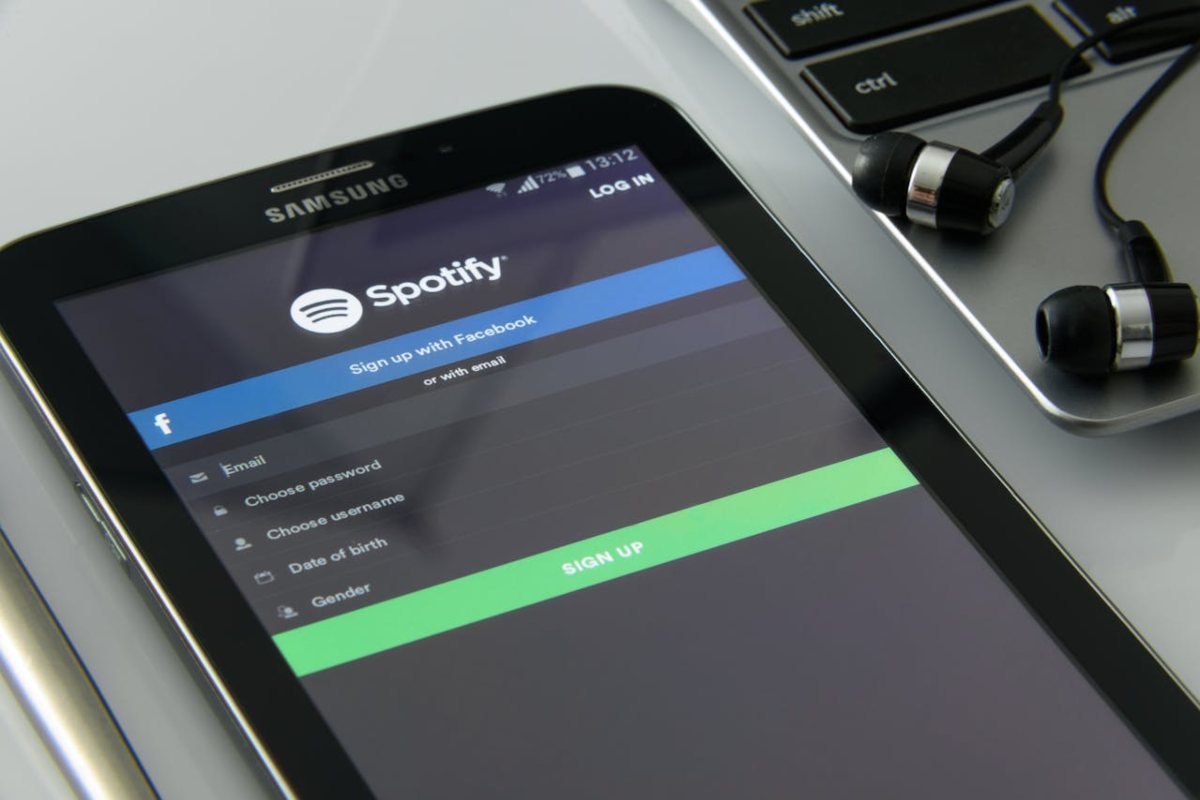 Spotify su dispositivo