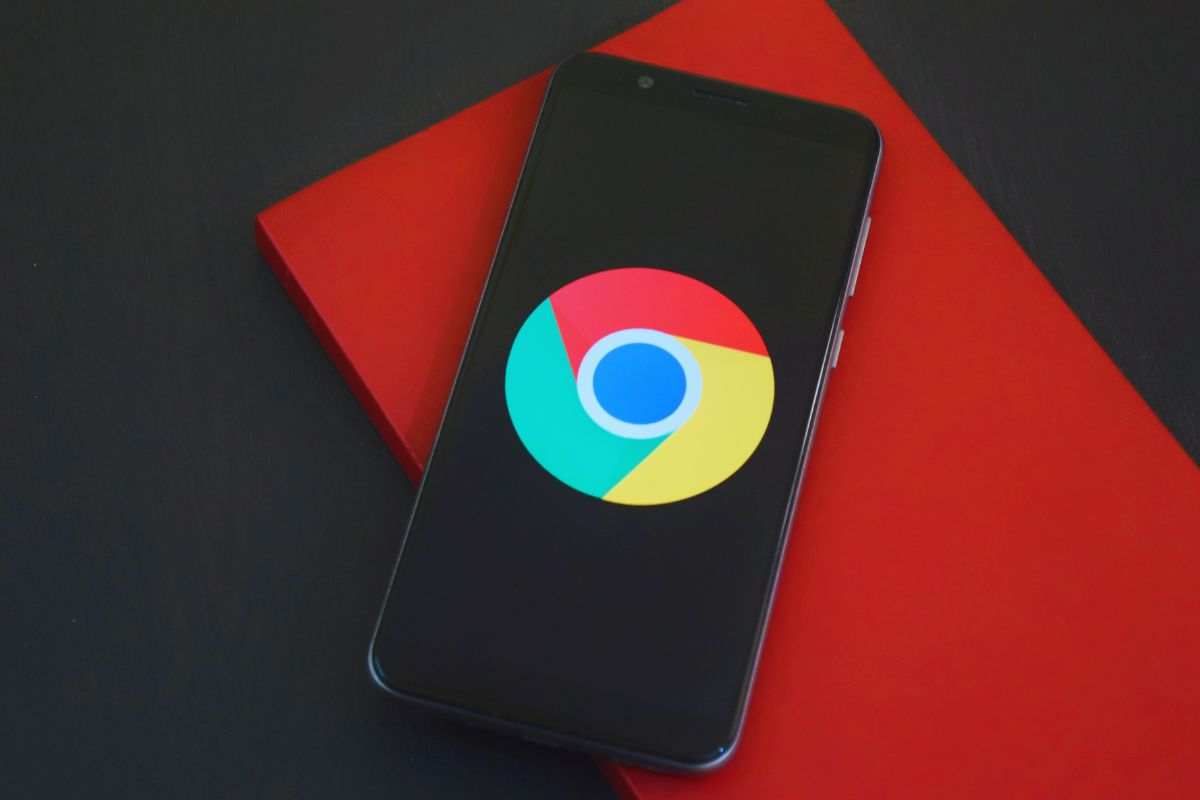 Simbolo Google Chrome su smartphone