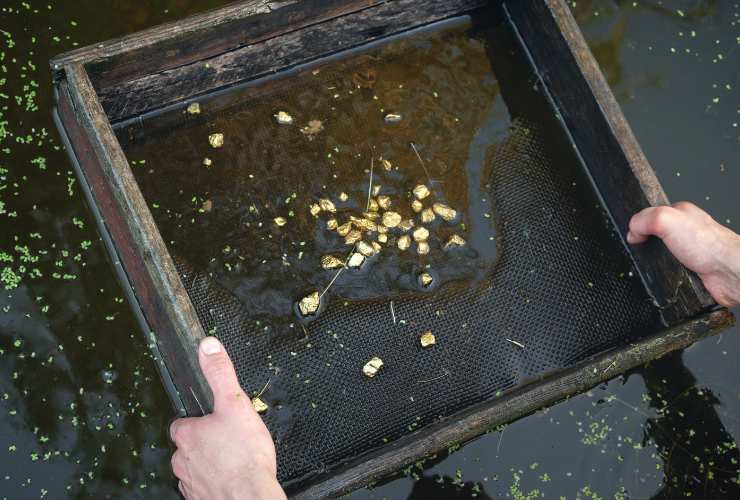 estrazione d'oro in acqua