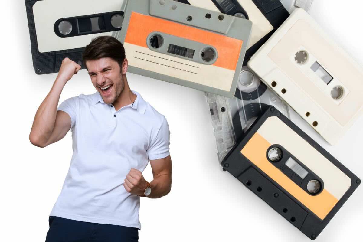 Ragazzo esulta, musicassette
