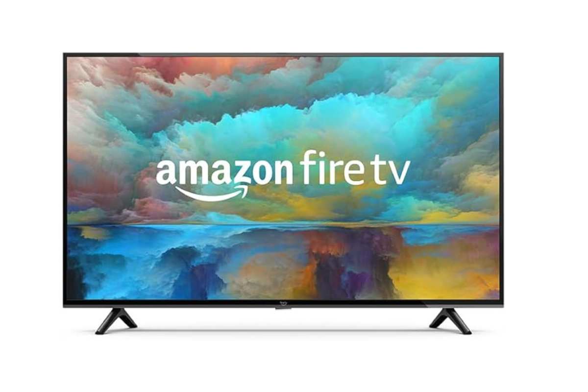 Fire TV Serie 4 da 50” in 4k su sfondo bianco