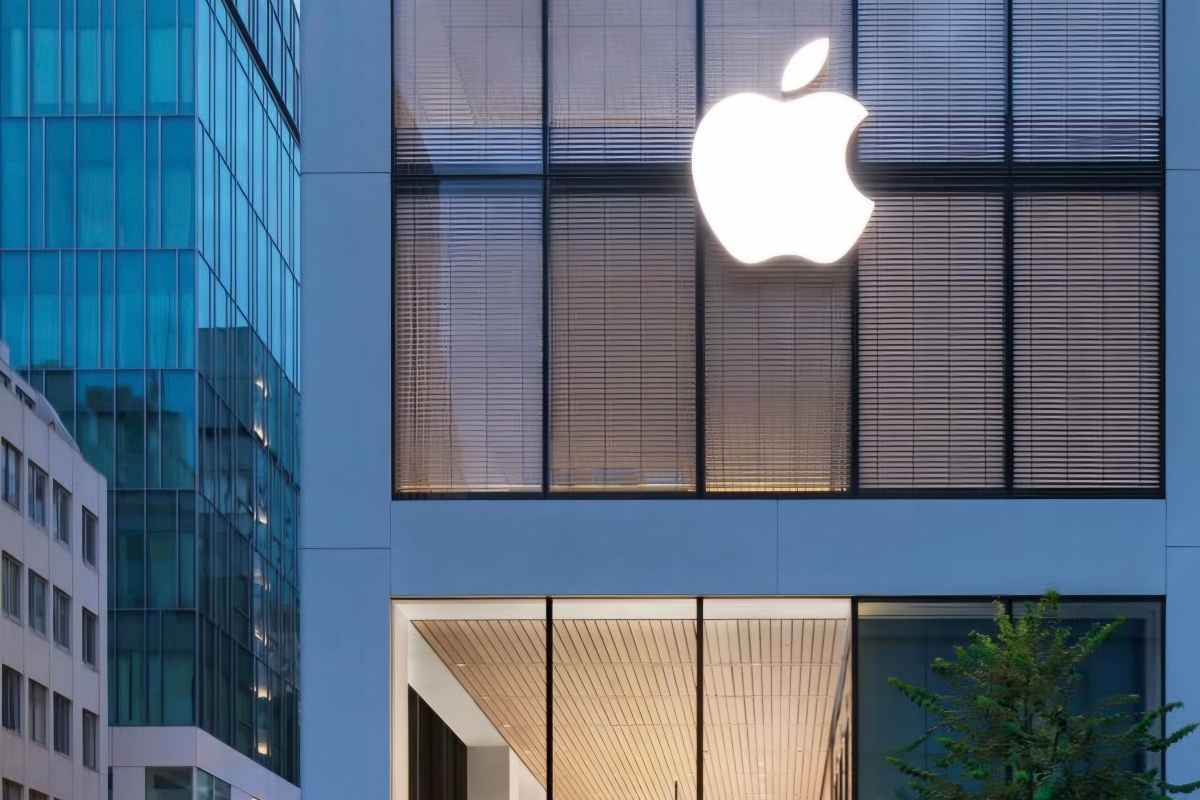 Apple rompe silenzio tre dispositivi