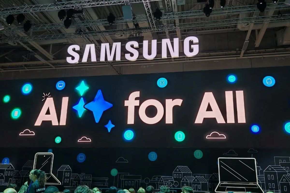 scritta samsung ai for all su mega schermo palco