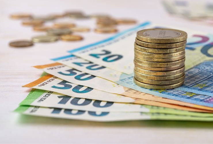 banconote e monete euro